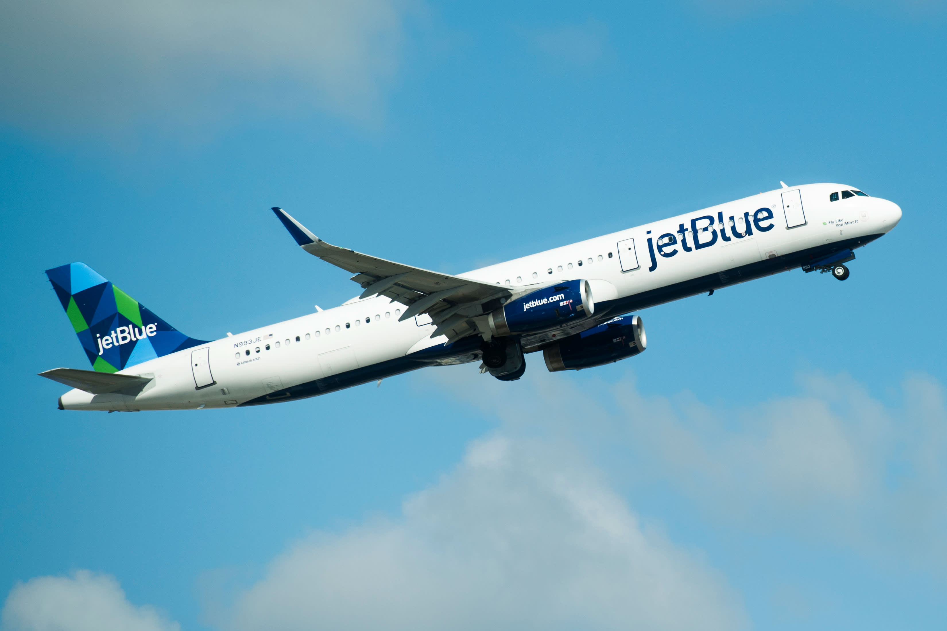 JetBlue announces new routes to Florida and Latin America for 2021