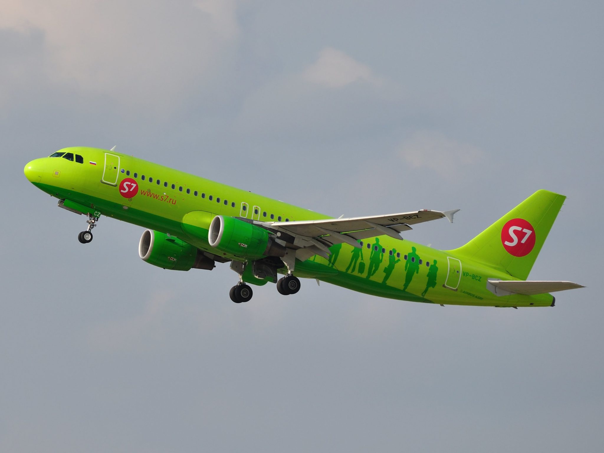 S7 Airlines возобновляет продажу авиабилетов на рейсы в Казахстан