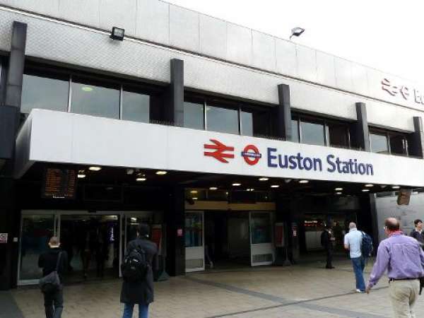  How to Travel from Waterloo to Euston?