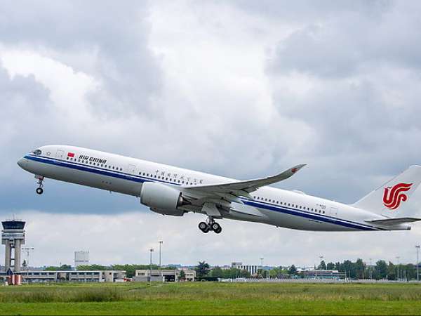  Air China возобновляет полёты в Белоруссию