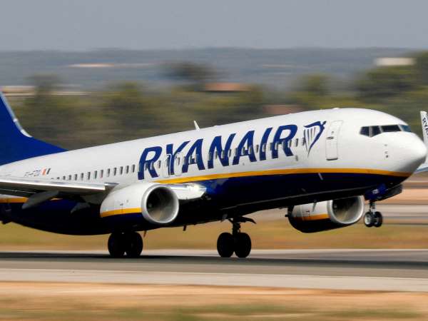  Ryanair adds Naples and Porto to its Summer ‘23 schedule for Shannon
